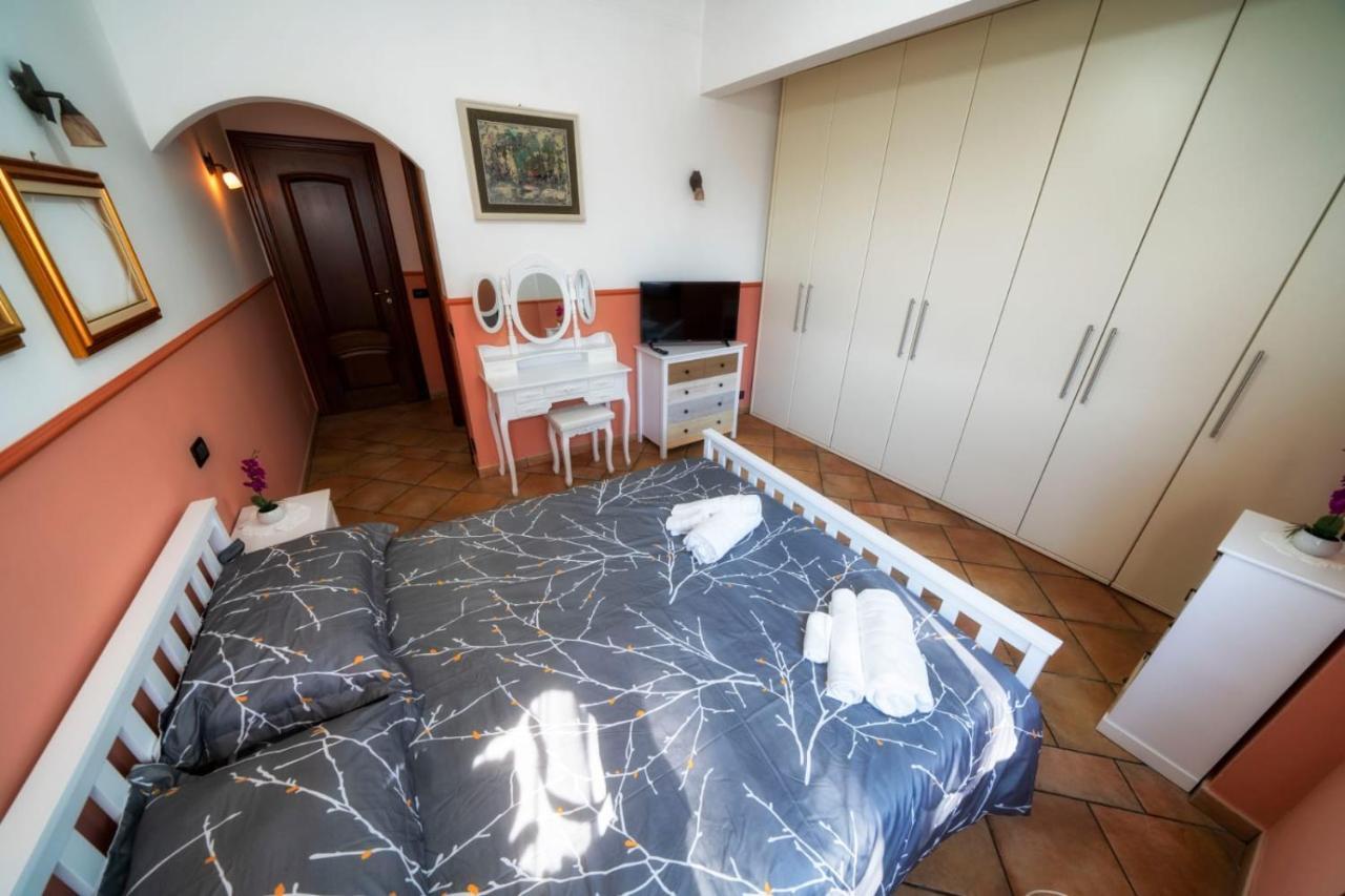 Affittacamere Le Palme Ospedaletti Exterior foto